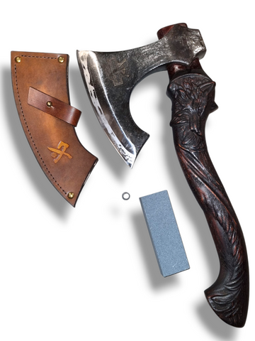 Topor Forjat Premium Nordic Wolf cu Mâner Sculptat și Teacă din Piele