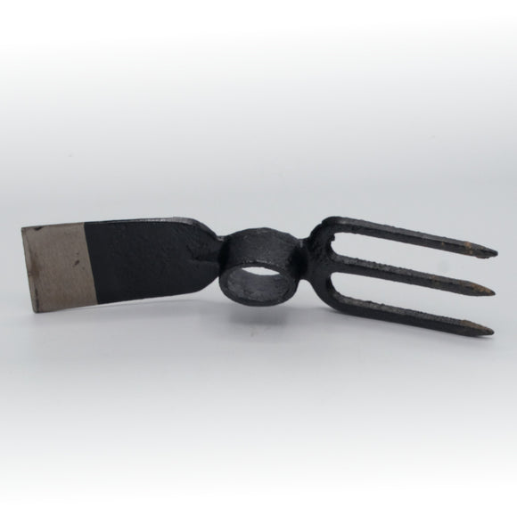 Sapaliga din metal cu coada din lemn